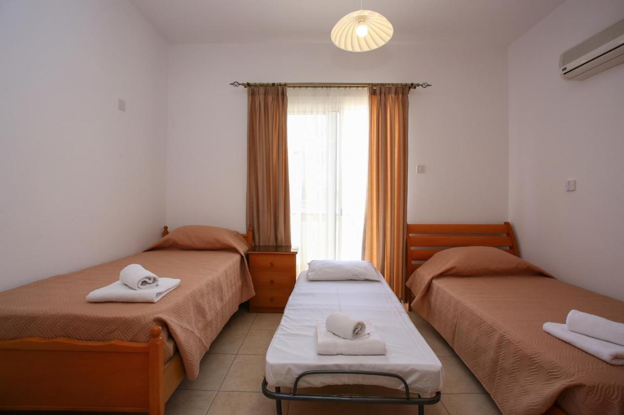 Star House Villa Paphos Exteriör bild